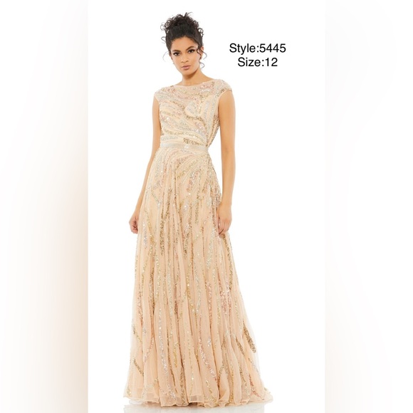 Cap sleeve beaded mesh gown - Picture 2 of 4